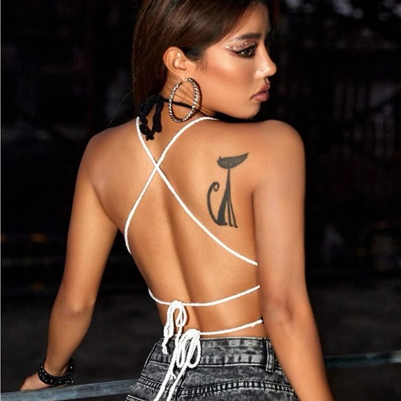 Crisscross backless knot halter knit top - Picture 2 of 6